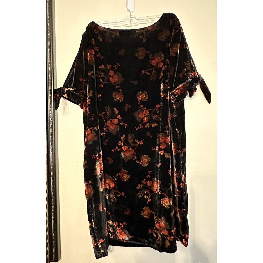 NWT Ann Taylor LOFT Women's Velvet Floral Shift Mini Dress Size Medium - Picture 7 of 9